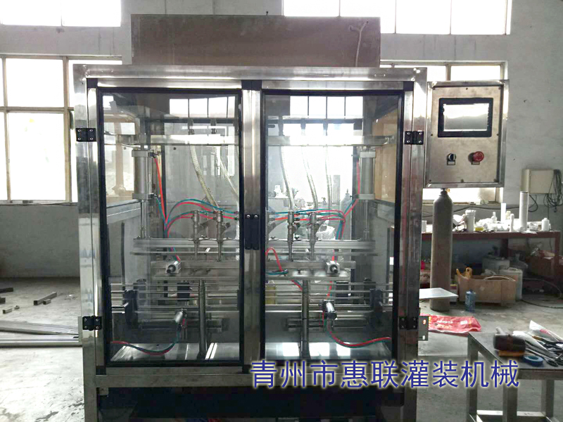 六頭自流式洗潔精灌裝機